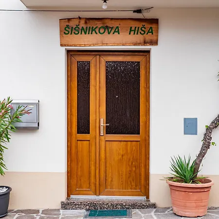 بيت للعطل Sisnikova Hisa *